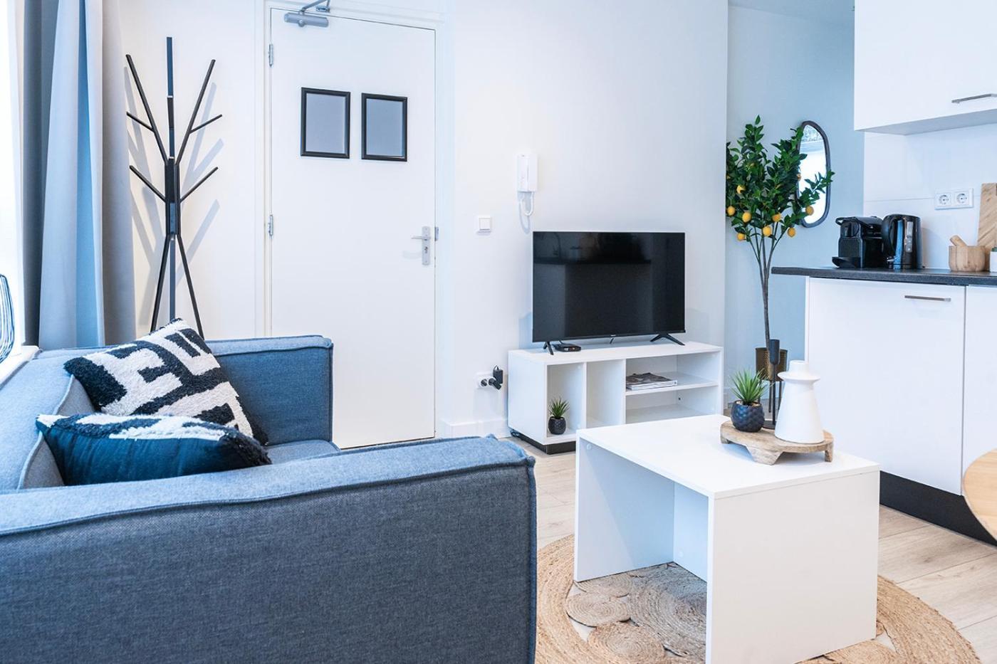 Appartement New Kitchen, Vibrant Close To Supermarket *